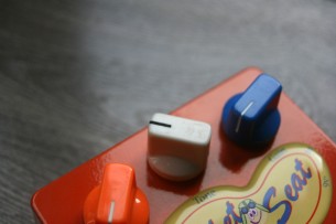 ANALOG ALIEN "Bucket Seat"