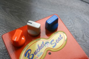 ANALOG ALIEN "Bucket Seat"