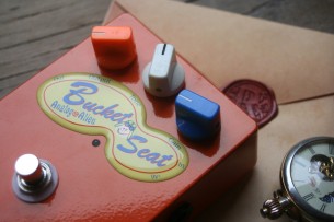 ANALOG ALIEN "Bucket Seat"