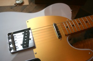 FENDER "JV Modified 50s Tele, Maple, White Blonde, Made In Japan" GIGBAG