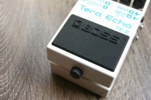 BOSS "Tera Echo TE-2"