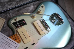 FENDER "American Professional II Jazzmaster,Mystic Surf Green, Maple"