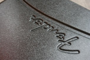 FENDER "American Professional II Precision Bass,3-Color Sunburst, Rosewood" 4, 03 KG