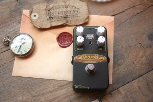KEELEY "Memphis Sun – Lo-Fi Reverb, Echo and Double-Tracker"