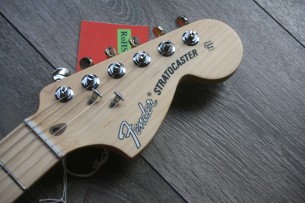 FENDER "American Performer Stratocaster HSS, Black,Maple"GIGBAG, 3, 66 KG