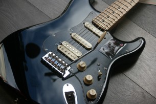 FENDER "American Performer Stratocaster HSS, Black,Maple"GIGBAG, 3, 66 KG