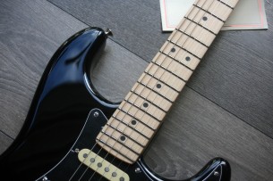 FENDER "American Performer Stratocaster HSS, Black,Maple"GIGBAG, 3, 66 KG