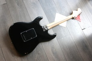 FENDER "American Performer Stratocaster HSS, Black,Maple"GIGBAG, 3, 66 KG