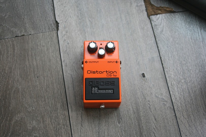 BOSS "DS- 1w"