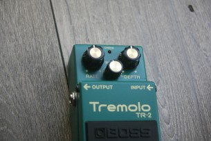 BOSS "TR-2 Tremolo"