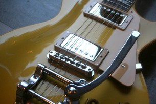 GIBSON "Custom Shop '57 Les Paul Goldtop w/ Bigsby " 4, 27 KG