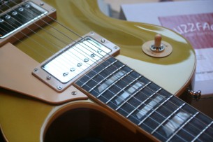 GIBSON "Custom Shop '57 Les Paul Goldtop w/ Bigsby " 4, 27 KG