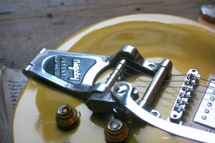 GIBSON "Custom Shop '57 Les Paul Goldtop w/ Bigsby " 4, 27 KG