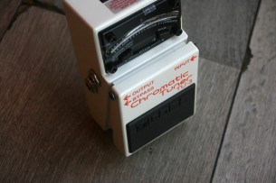 BOSS "Chromatic Tuner TU-3"