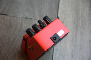 BOSS "MD-2 Mega Distorsion"