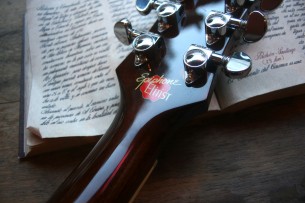 EPIPHONE "Elitist '65 Casino Vintage Sunburst 2001" HARDCASE, 2, 95 KG