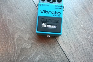 BOSS "VB-2w Vibrato"