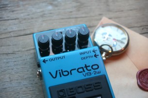 BOSS "VB-2w Vibrato"