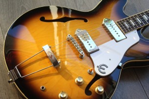 EPIPHONE "Elitist '65 Casino Vintage Sunburst 2001" HARDCASE, 2, 95 KG