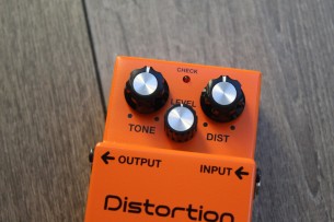 BOSS "DS-1"