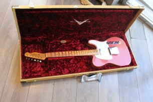FENDER "Custom Shop Limited Edition '50s Twisted Telecaster Custom Journeyman Relic , Aged Tahitian Coral" 3, 57 KG