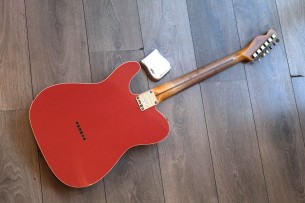 FENDER "Custom Shop Limited Edition '50s Twisted Telecaster Custom Journeyman Relic , Aged Tahitian Coral" 3, 57 KG