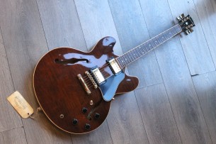 GIBSON ES-335 Walnut YEAR 2001