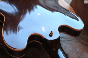 GIBSON ES-335 Walnut YEAR 2001