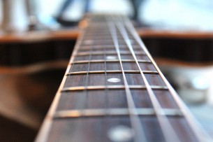 GIBSON ES-335 Walnut YEAR 2001