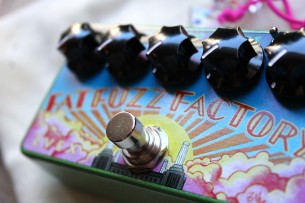 Zvex "Fat Fuzz Factory"Vexter
