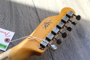 FENDER "Custom Shop Limited Edition Tomatillo Telecaster Journeyman Relic, Natural Blonde" 3, 23 KG