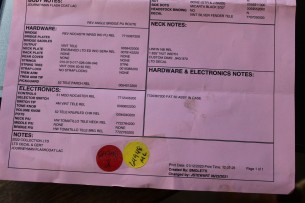 FENDER "Custom Shop Limited Edition Tomatillo Telecaster Journeyman Relic, Natural Blonde" 3, 23 KG