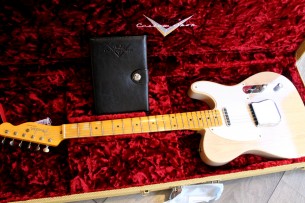 FENDER "Custom Shop Limited Edition Tomatillo Telecaster Journeyman Relic, Natural Blonde" 3, 23 KG