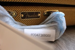 FENDER "Custom Shop Limited Edition Tomatillo Telecaster Journeyman Relic, Natural Blonde" 3, 23 KG