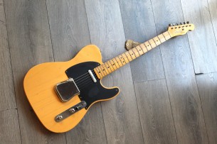 FENDER "1952 Custom Shop Journeyman Relic Telecaster Butterscotch Blonde"