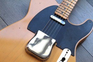 FENDER "1952 Custom Shop Journeyman Relic Telecaster Butterscotch Blonde"