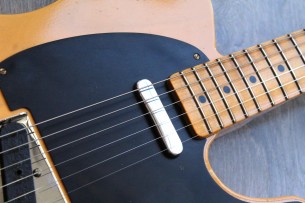 FENDER "1952 Custom Shop Journeyman Relic Telecaster Butterscotch Blonde"
