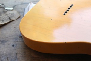 FENDER "1952 Custom Shop Journeyman Relic Telecaster Butterscotch Blonde"