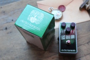 ELECRO HARMONIX "East River Drive