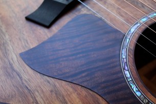 TAYLOR "724ce Hawaiian Koa"