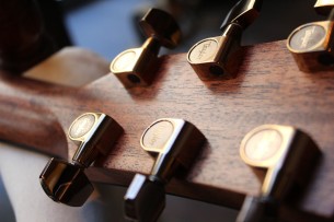 TAYLOR "724ce Hawaiian Koa"