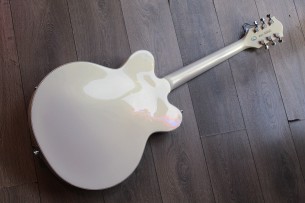 GRETSCH "G5622T-140 Electromatic 140th Double Platinum Anniversary Center Block in Two Tone Stone Pearl Platinum with Bigsby"