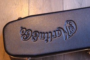 MARTIN "00- 28" with her original hardcase