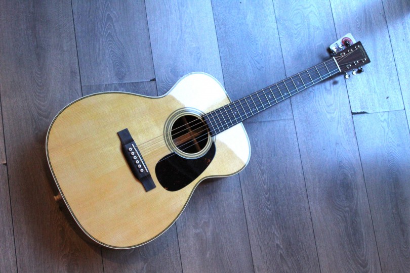 MARTIN "00- 28" with her original hardcase
