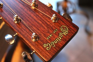 MARTIN "00- 28" with her original hardcase