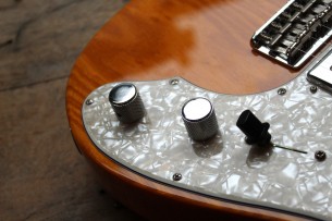FENDER "American Vintage II 1972 Telecaster Thinline, Aged Natural, Maple"