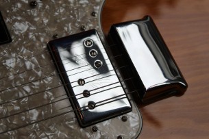 FENDER "American Vintage II 1972 Telecaster Thinline, Aged Natural, Maple"