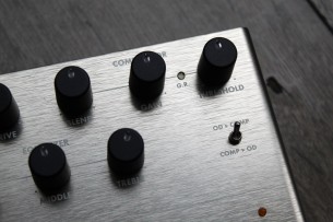 FENDER "Downtown Express Bass Multi-Effects"