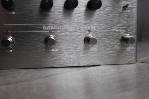 FENDER "Downtown Express Bass Multi-Effects"