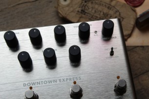 FENDER "Downtown Express Bass Multi-Effects"